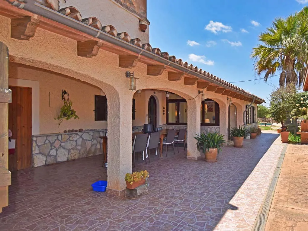 Autentisk mallorcinsk finca med pool og bjergudsigt i Santa María del Camí-3