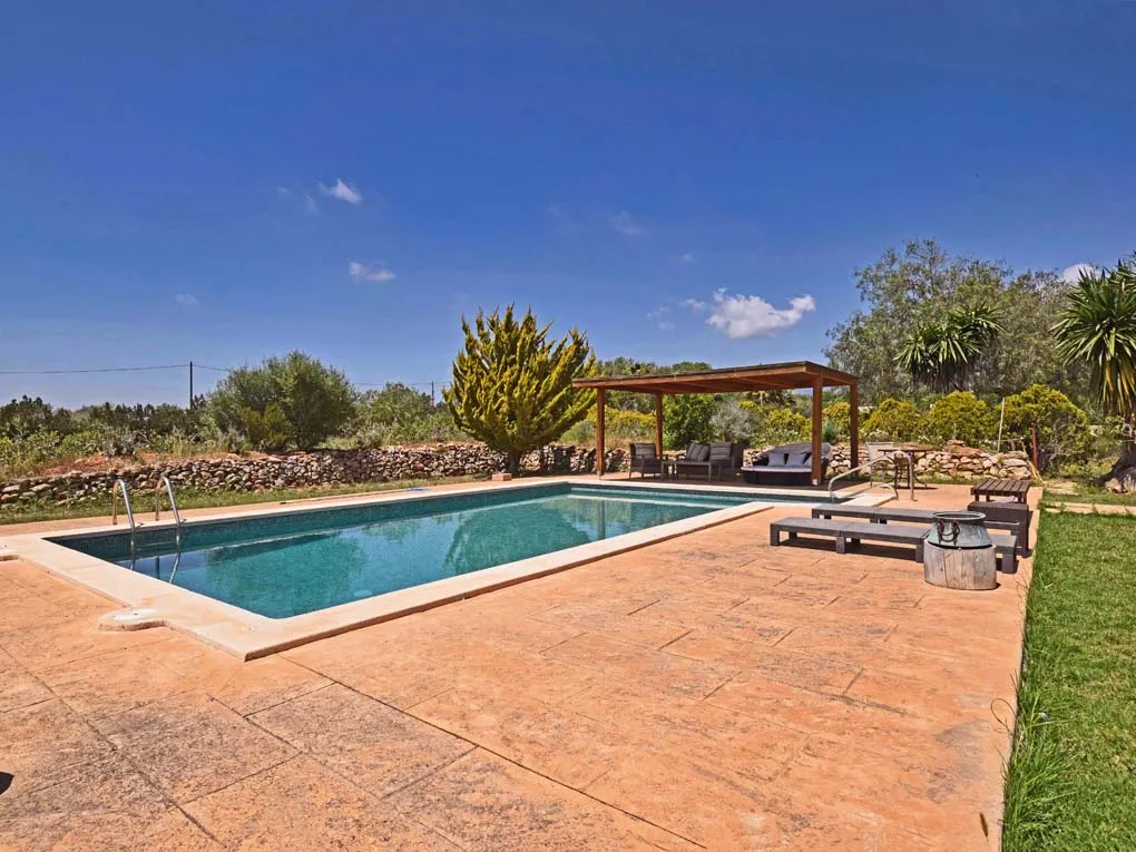 Autentisk mallorcinsk finca med pool og bjergudsigt i Santa María del Camí-13