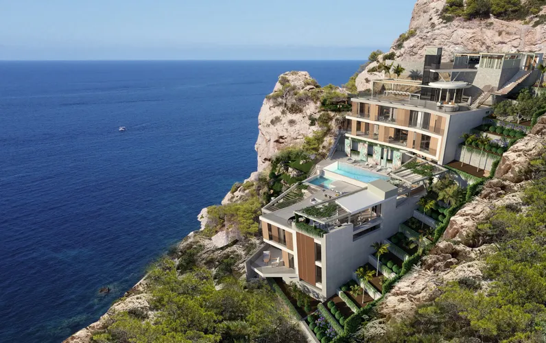 Exclusive luxury residence on the seafront