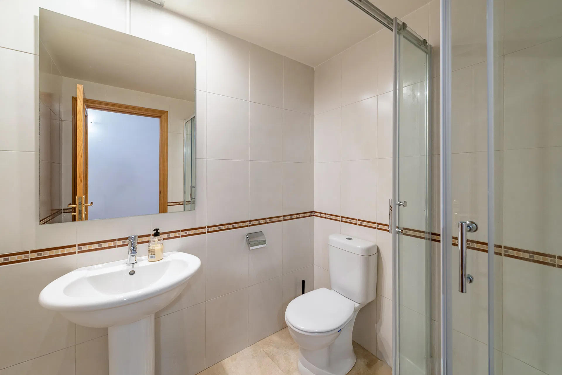 Bright apartment with community pool, lift and parking in Sóller-16