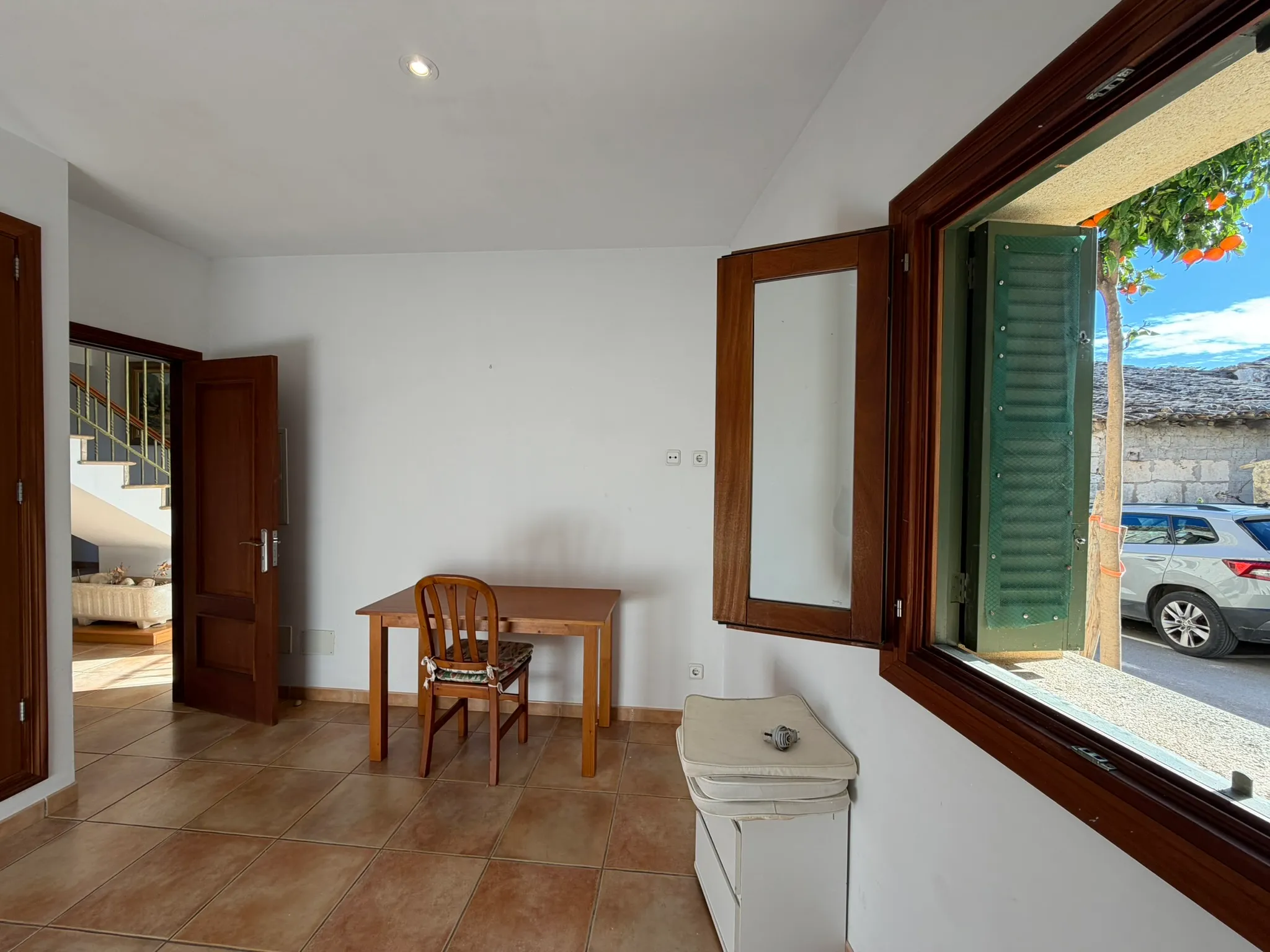 Charming townhouse with pool and mountain views in Moscari-13