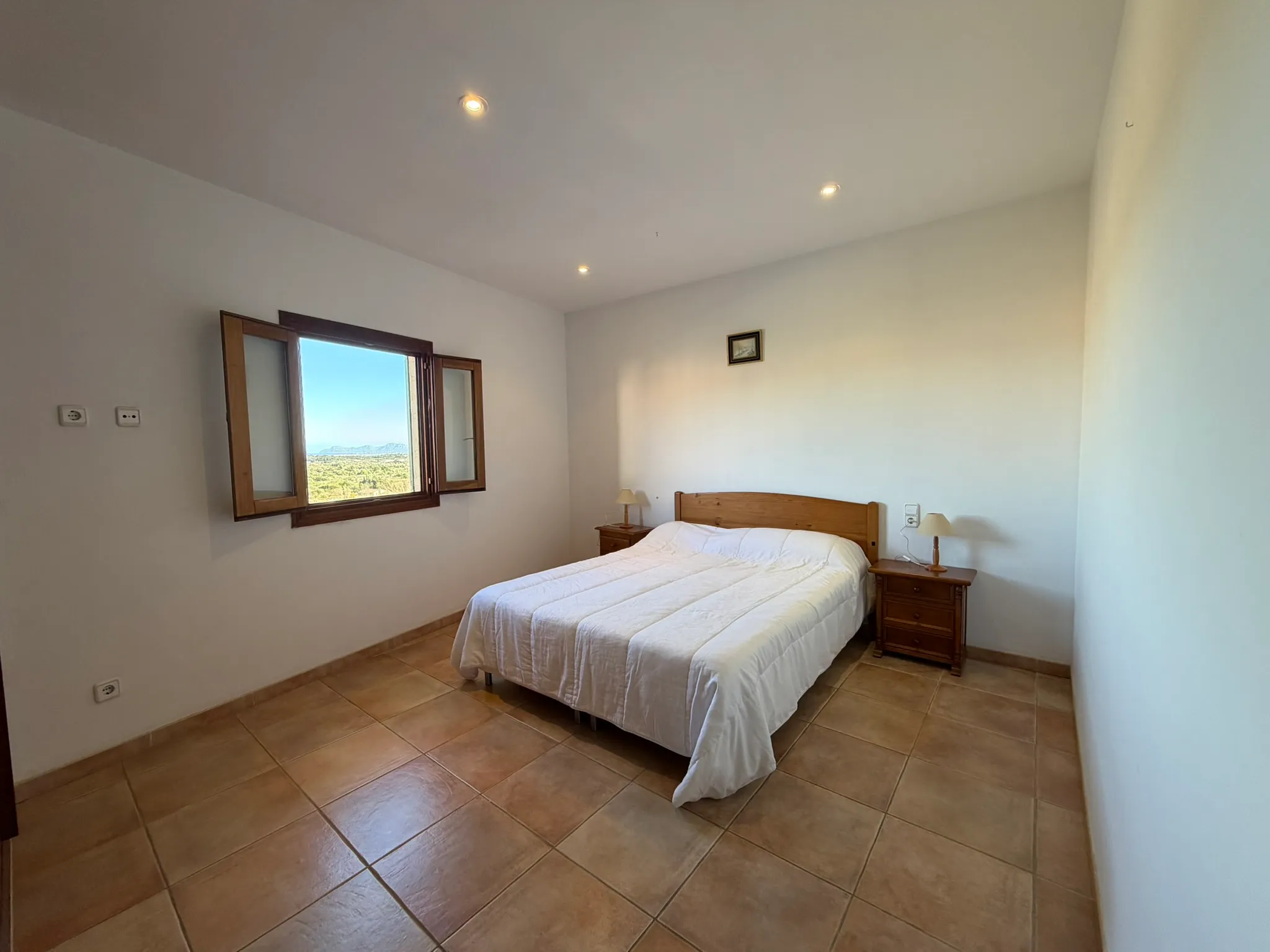 Charming townhouse with pool and mountain views in Moscari-9