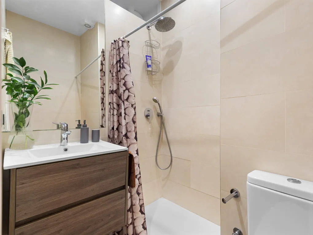 Encantador apartamento reformado con balcón en Calatrava-7