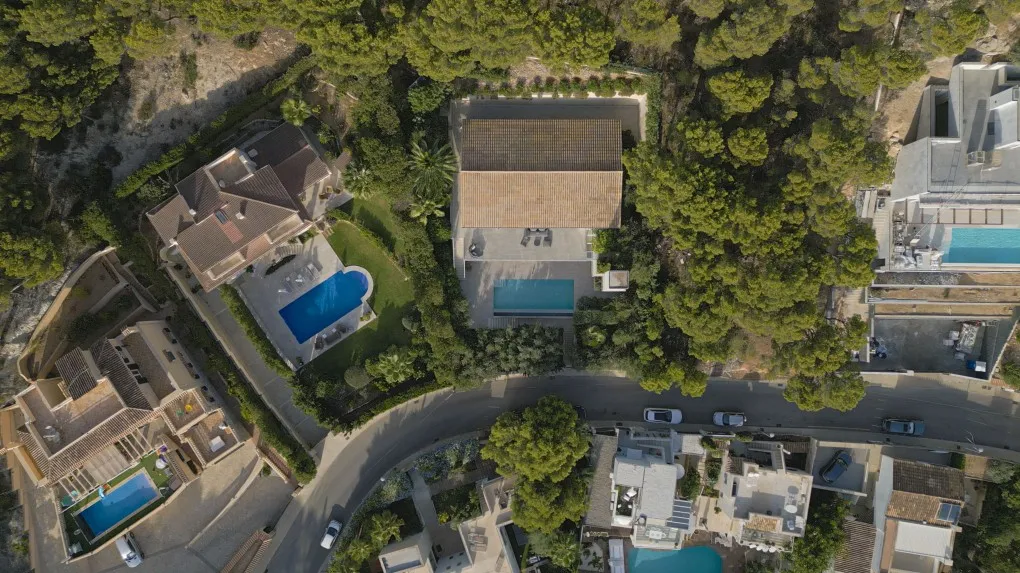 Moderne villa met uitzicht op zee en privacy-17