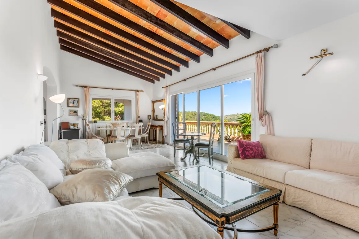 Impresionante villa mediterránea con vistas panorámicas al mar-5