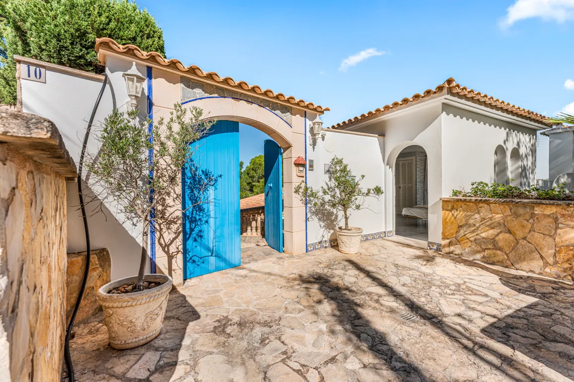 Fantastische mediterrane villa met panoramisch uitzicht en zeezicht-12