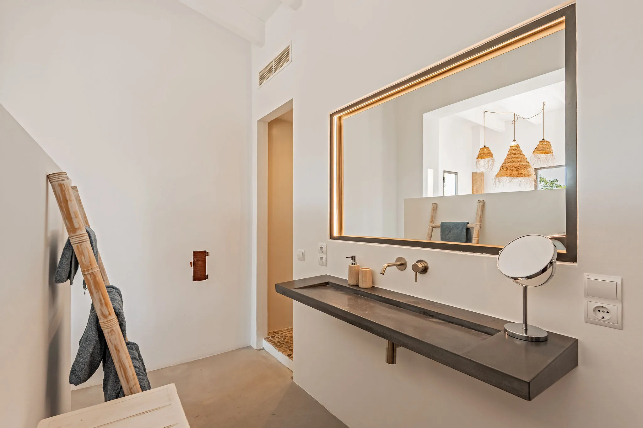 Dreamlike finca with rental license near Es Trenc-16