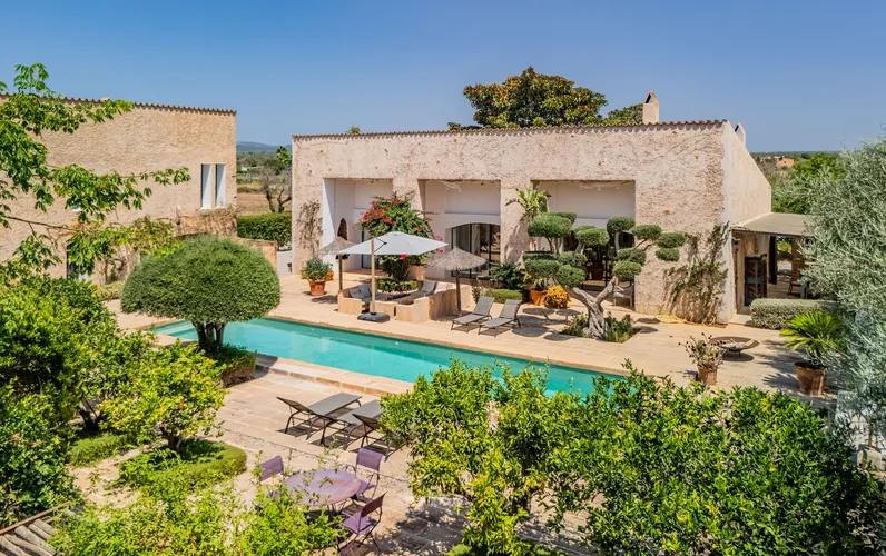 Fantastica finca con licenza di affitto vicino a Es Trencs