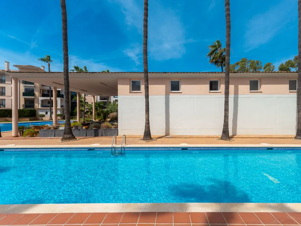 Unità commerciali in un attraente complesso residenziale-7