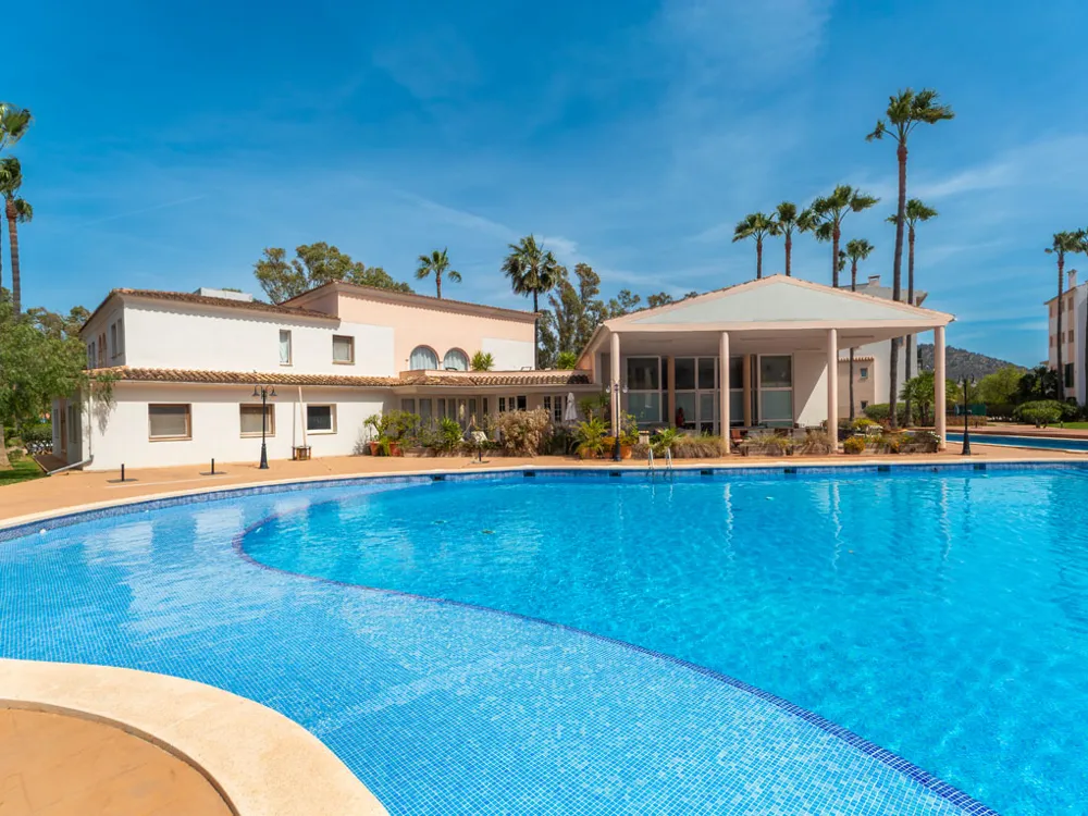 Unità commerciali in un attraente complesso residenziale-4