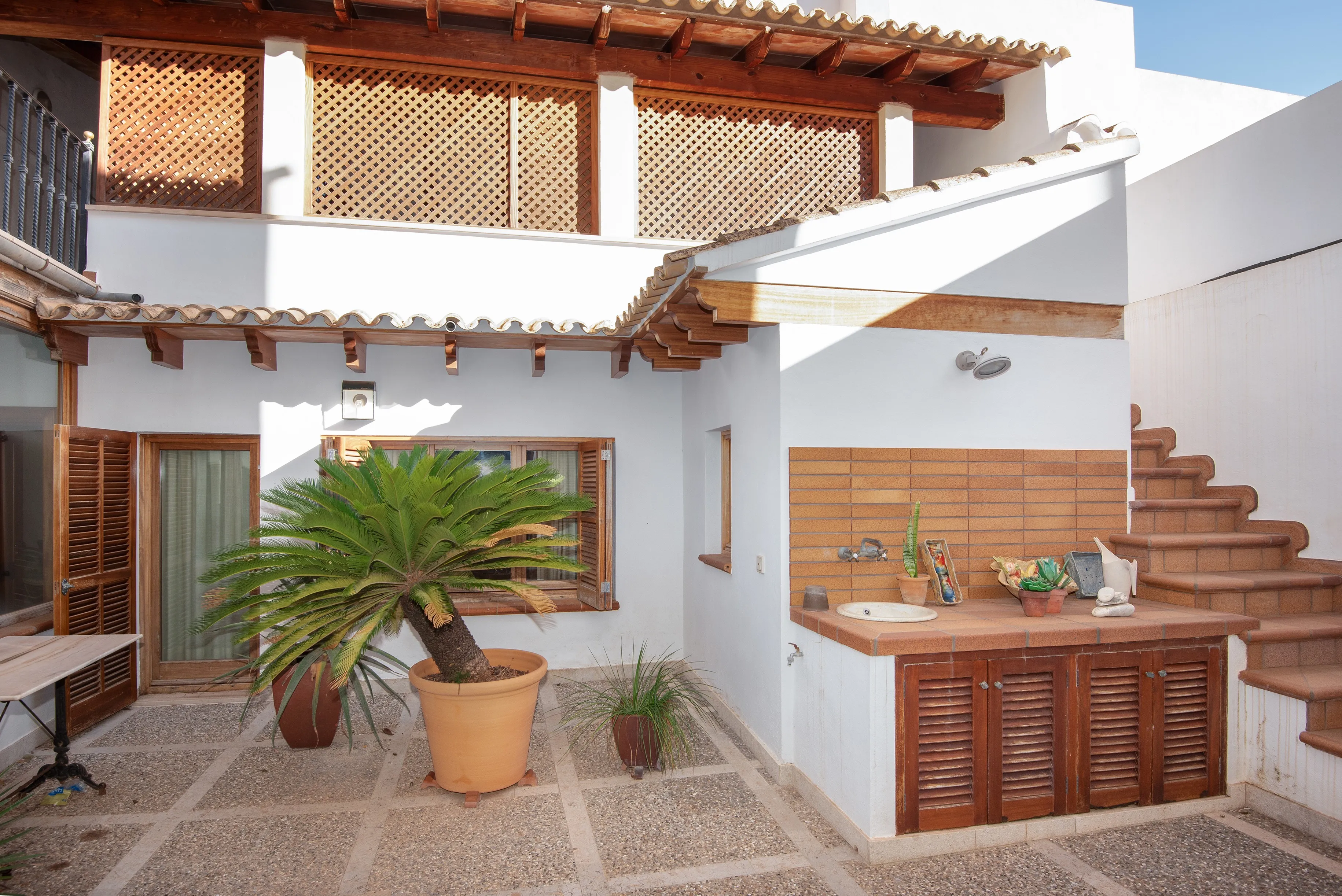 Authentic ground floor apartment in the Center of Llucmajor-1