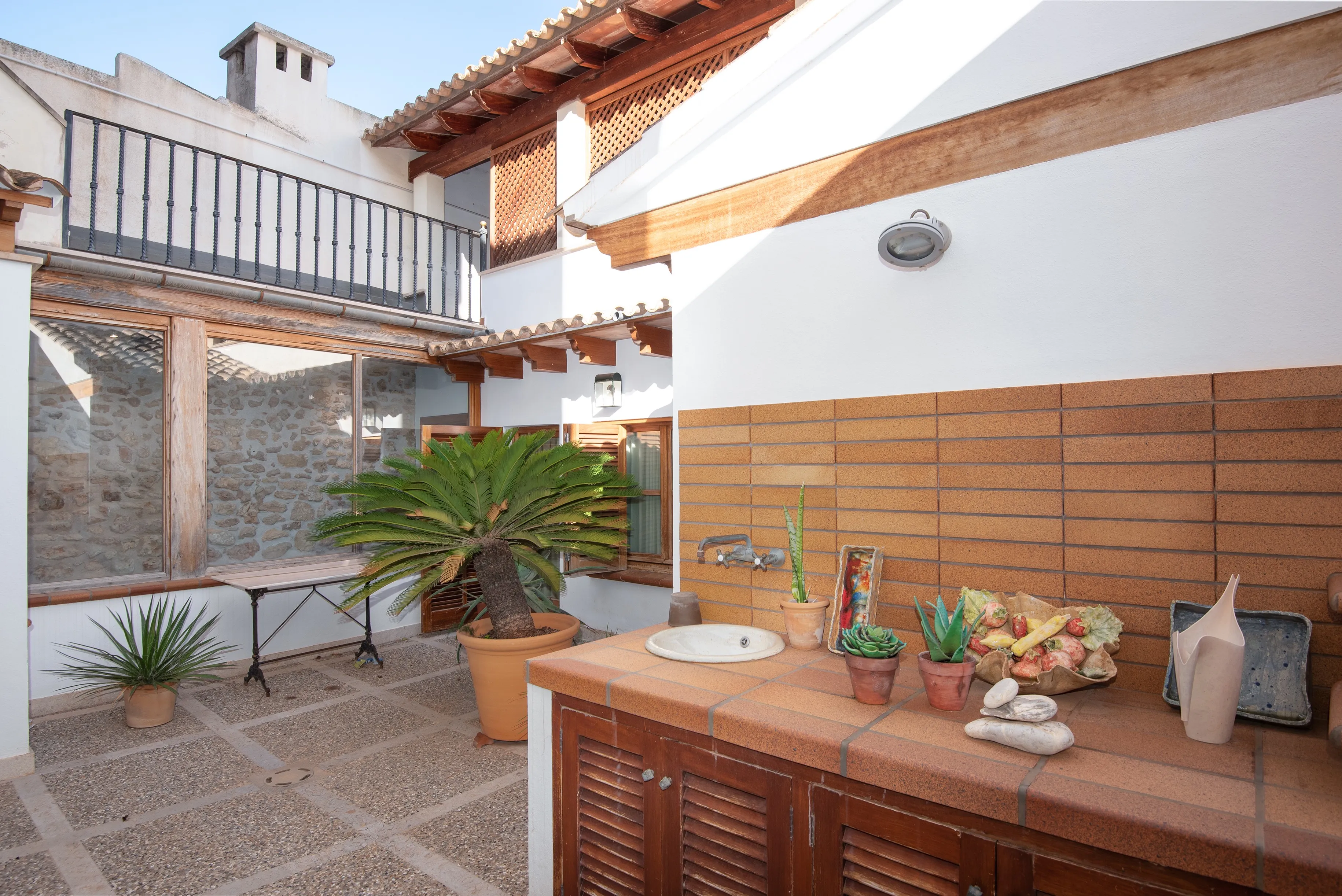 Authentic ground floor apartment in the Center of Llucmajor-16