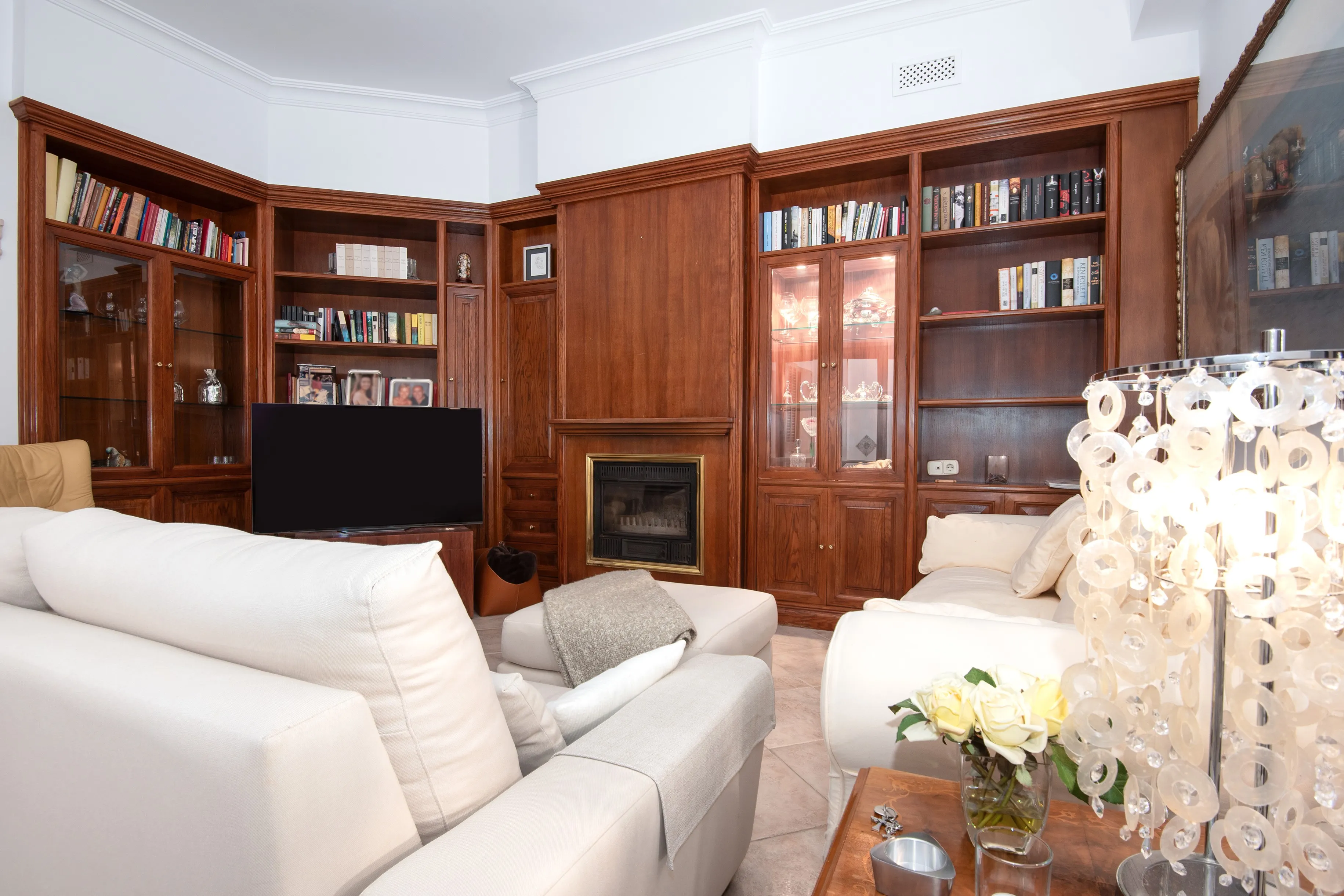 Authentic ground floor apartment in the Center of Llucmajor-6