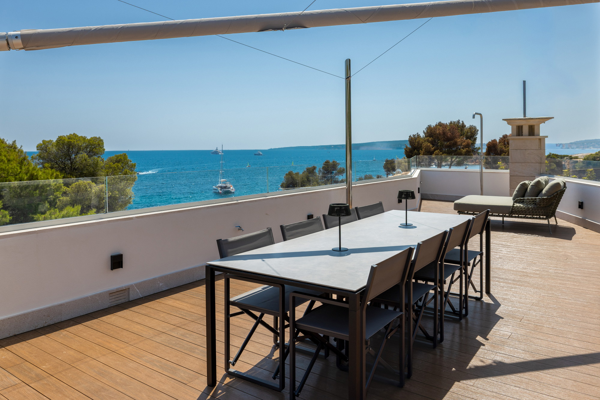 Exclusive beachfront villa for rent in Bendinat-23