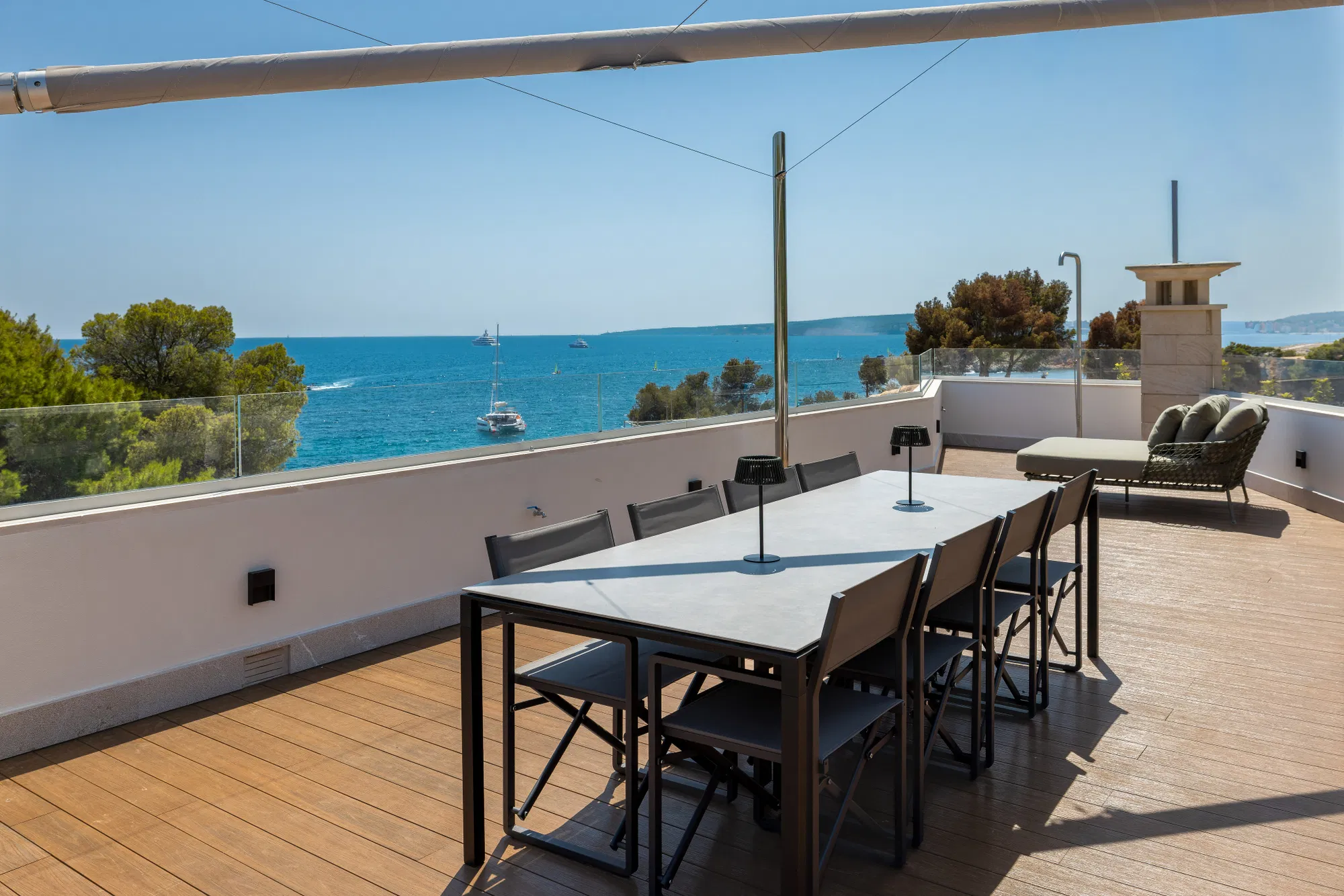 Exclusive beachfront villa for rent in Bendinat-23