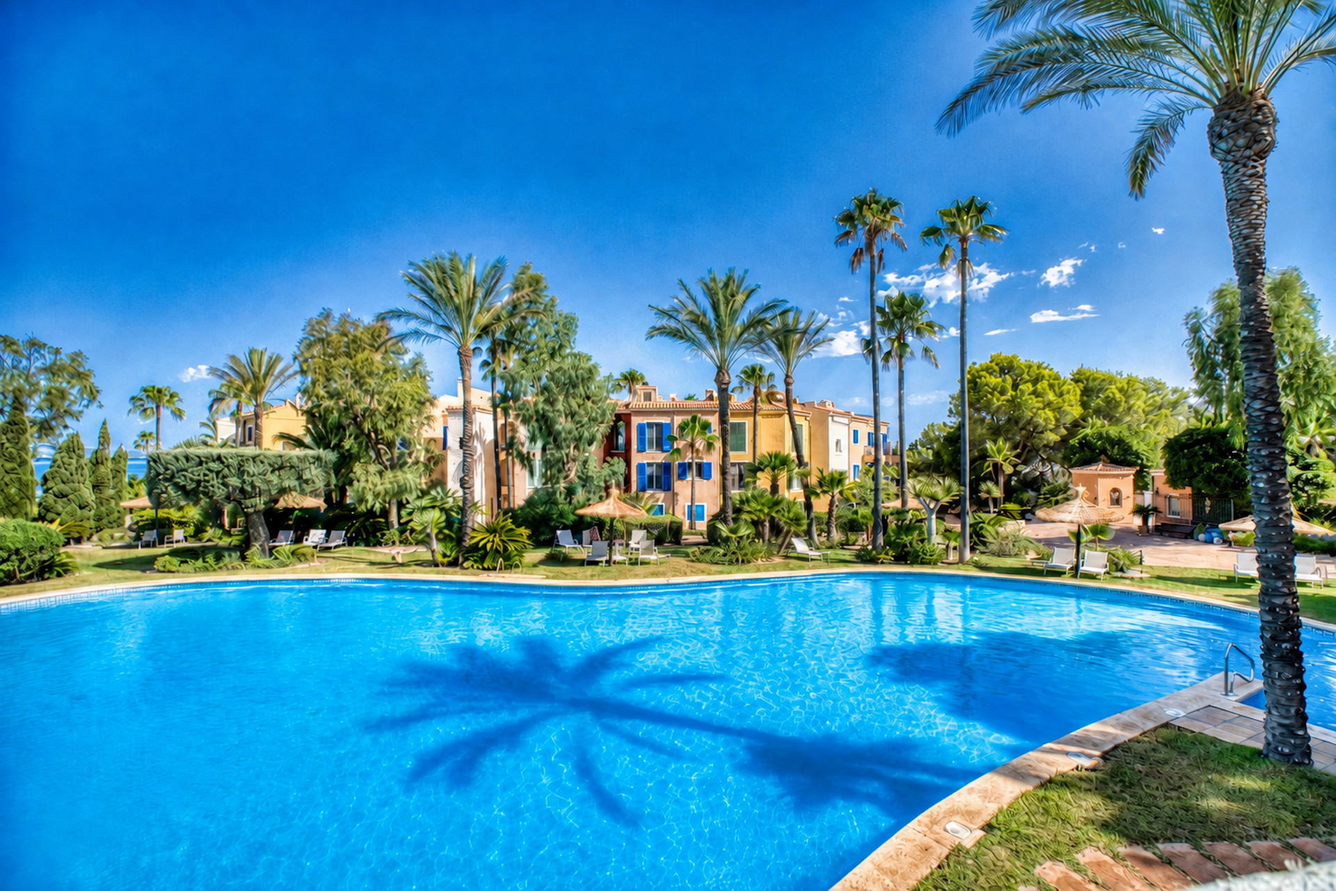 High-quality renovated apartment on the seafront in Betlem-3