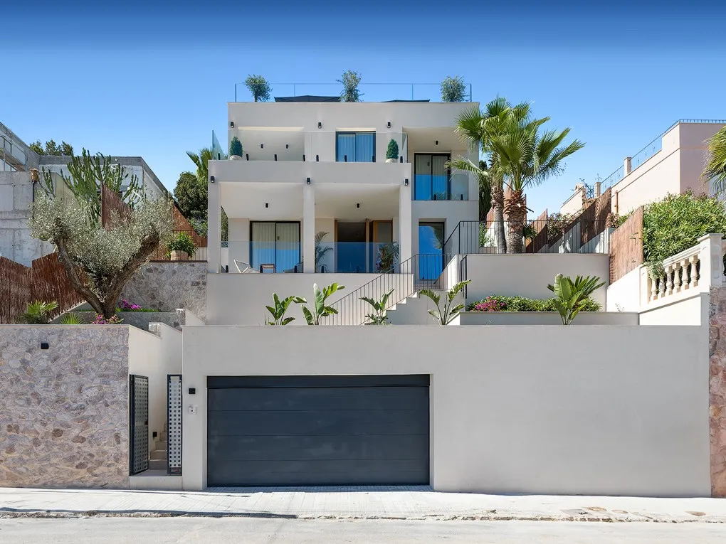 Gerenoveerde villa met panoramisch uitzicht-13