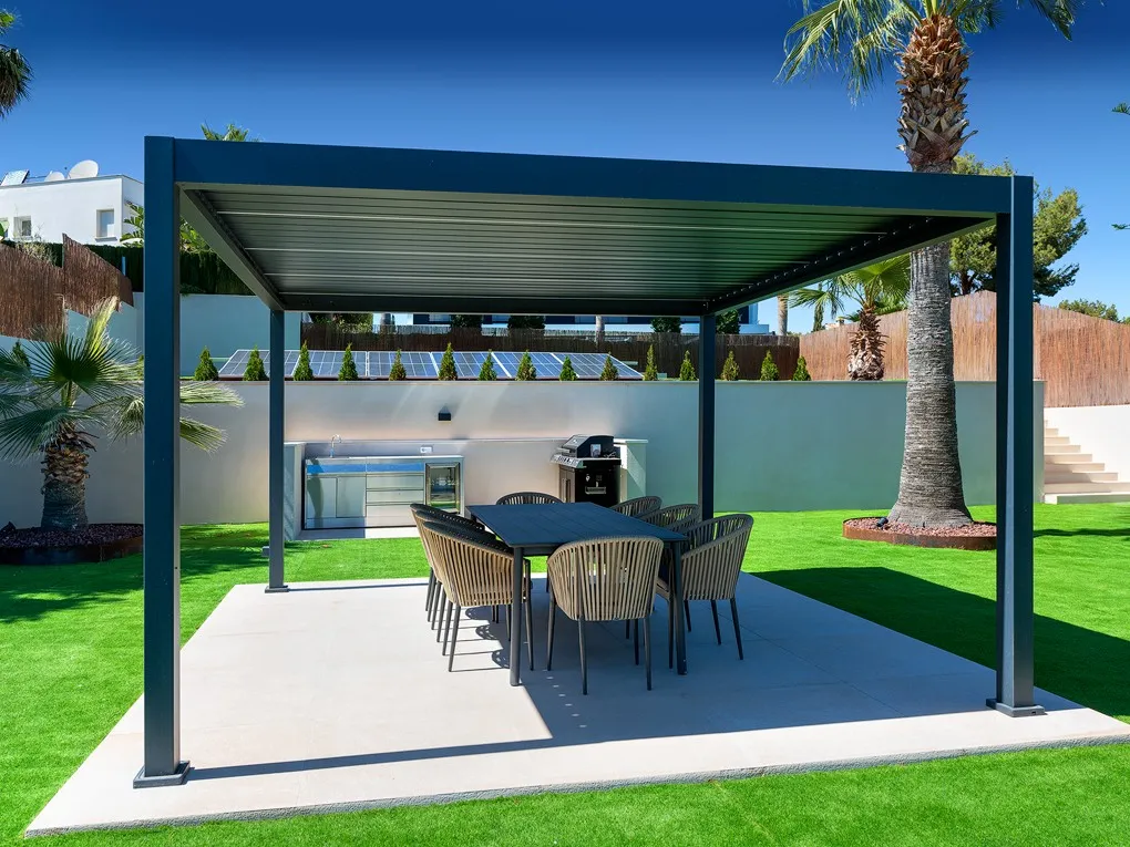 Gerenoveerde villa met panoramisch uitzicht-9