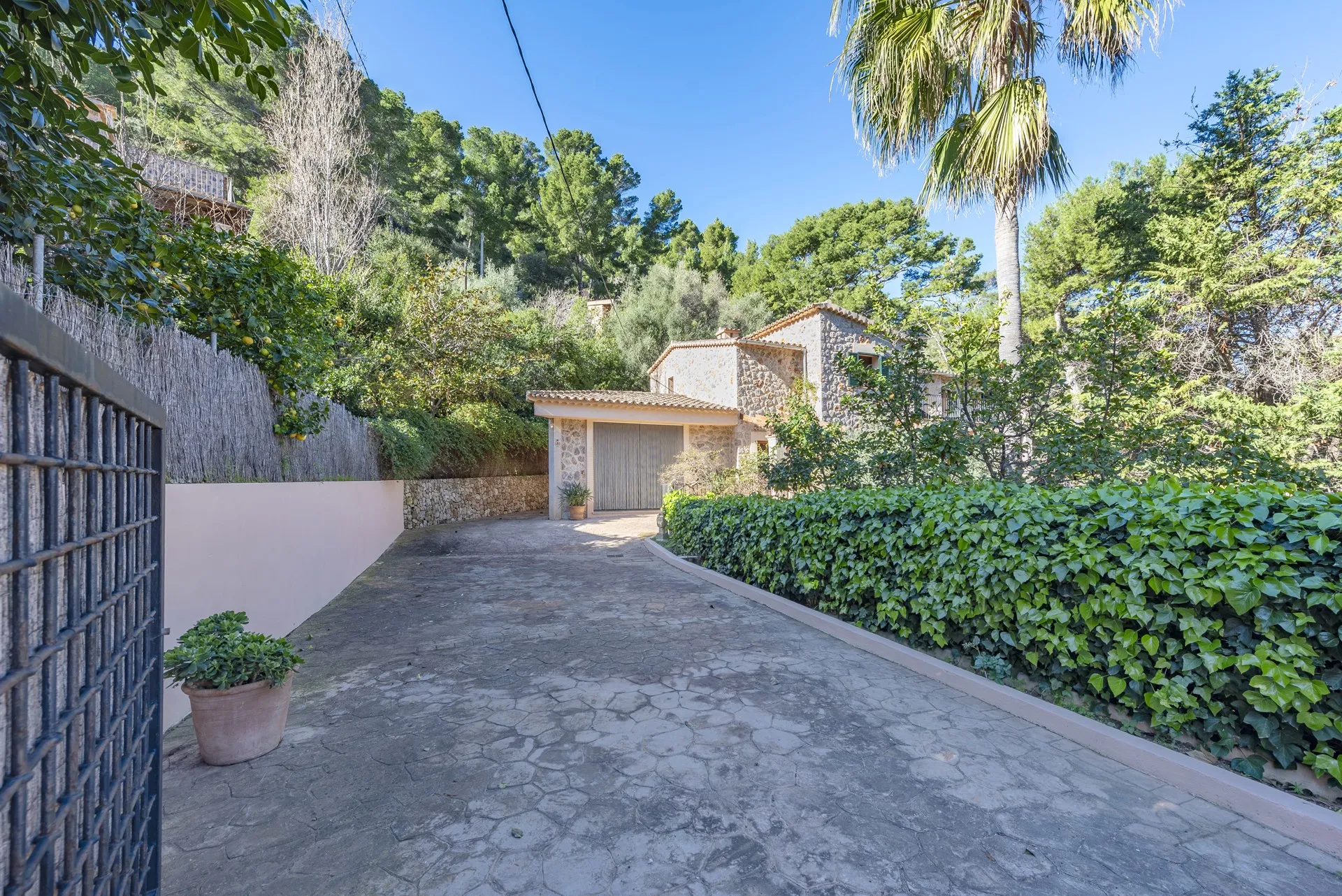 Luxury mediterranean villa in Cala Deià-26