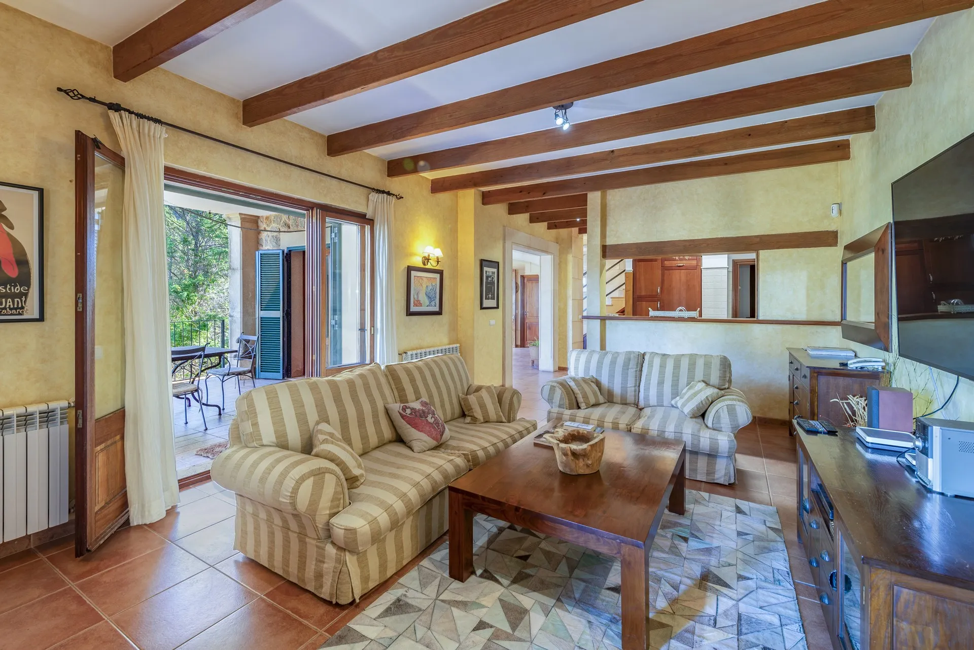 Luxueuze mediterrane villa in Cala Deià met waardevolle verhuurlicentie.-7