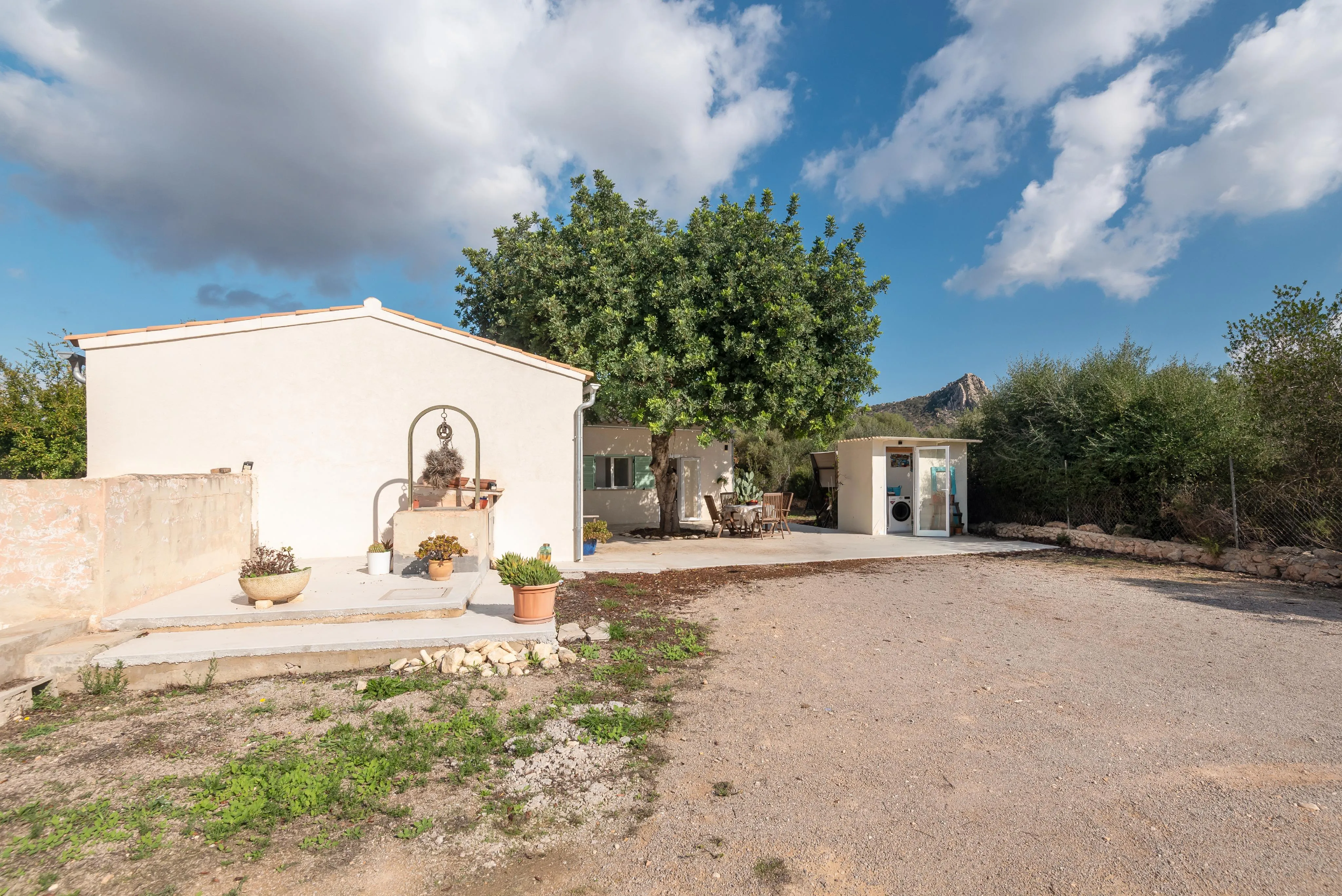 Maison de campagne rénovée avec vue panoramique sur les montagnes-16