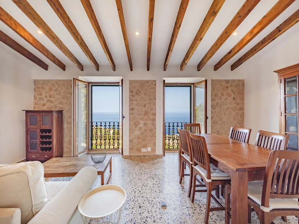 Acogedor Apartamento con Vistas al Mar para Alquiler a Largo Plazo en Banyalbufar-1