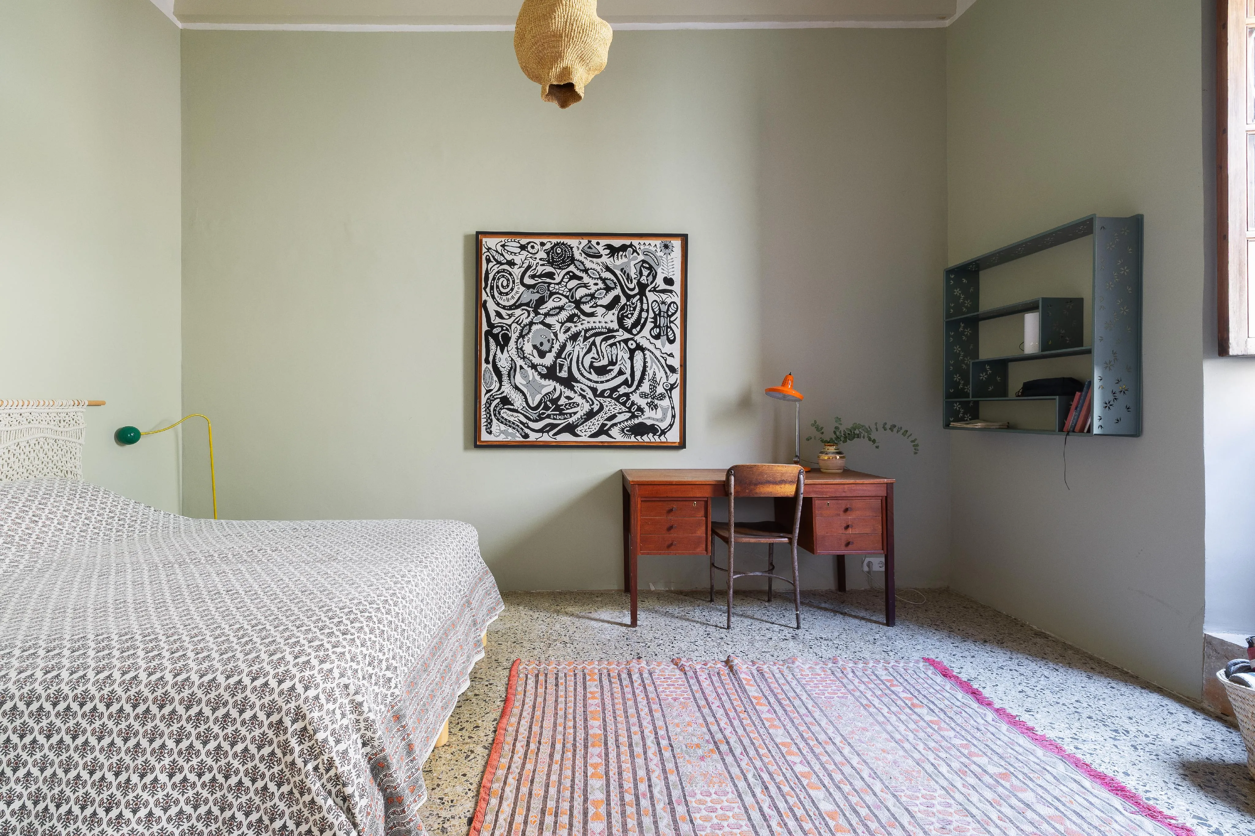 Large renovated townhouse with pool, garden, and terrace-9