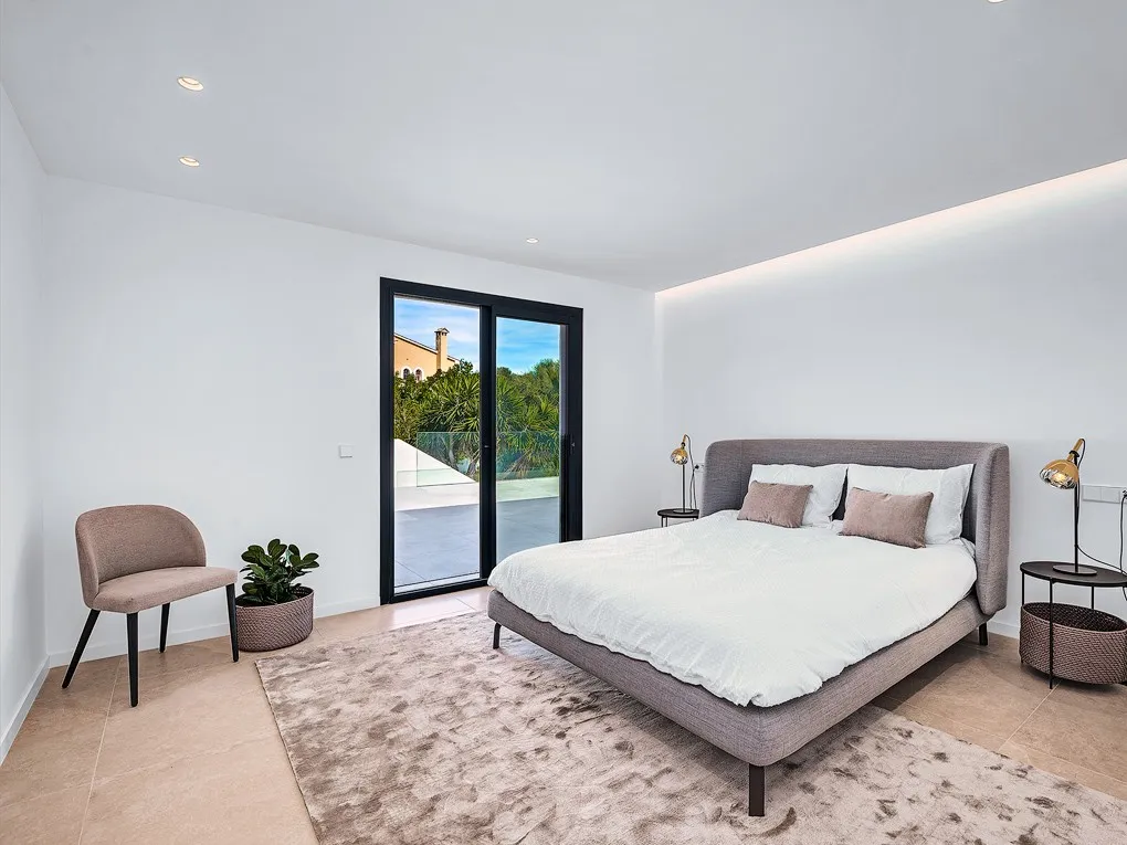 Ruime nieuwbouwvilla in Nova Santa Ponsa-8