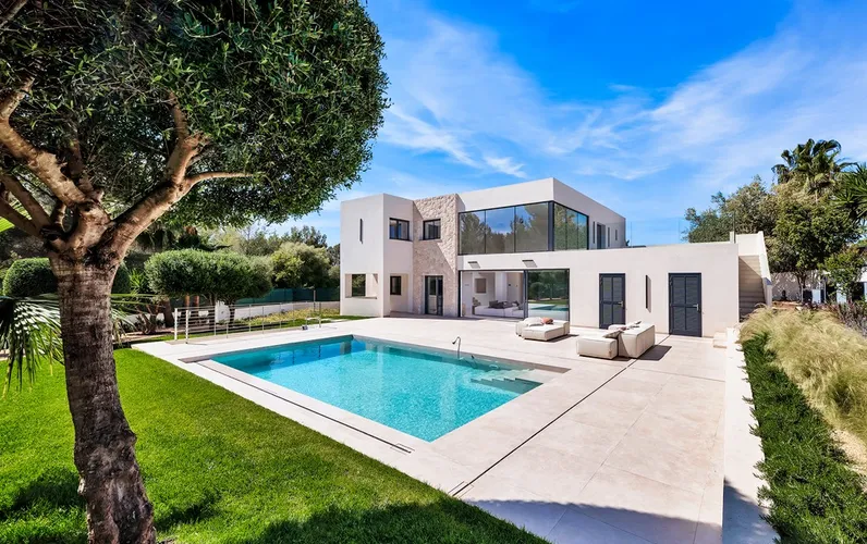 Ruime nieuwbouwvilla in Nova Santa Ponsa