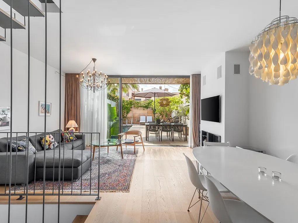 Casa ristrutturata con giardino, piscina, terrazza sul tetto e parcheggio a Palma de Mallorca - Molinar-4