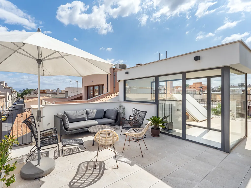 Gerenoveerd huis met tuin, zwembad, dakterras & parkeerplaats in Palma-16