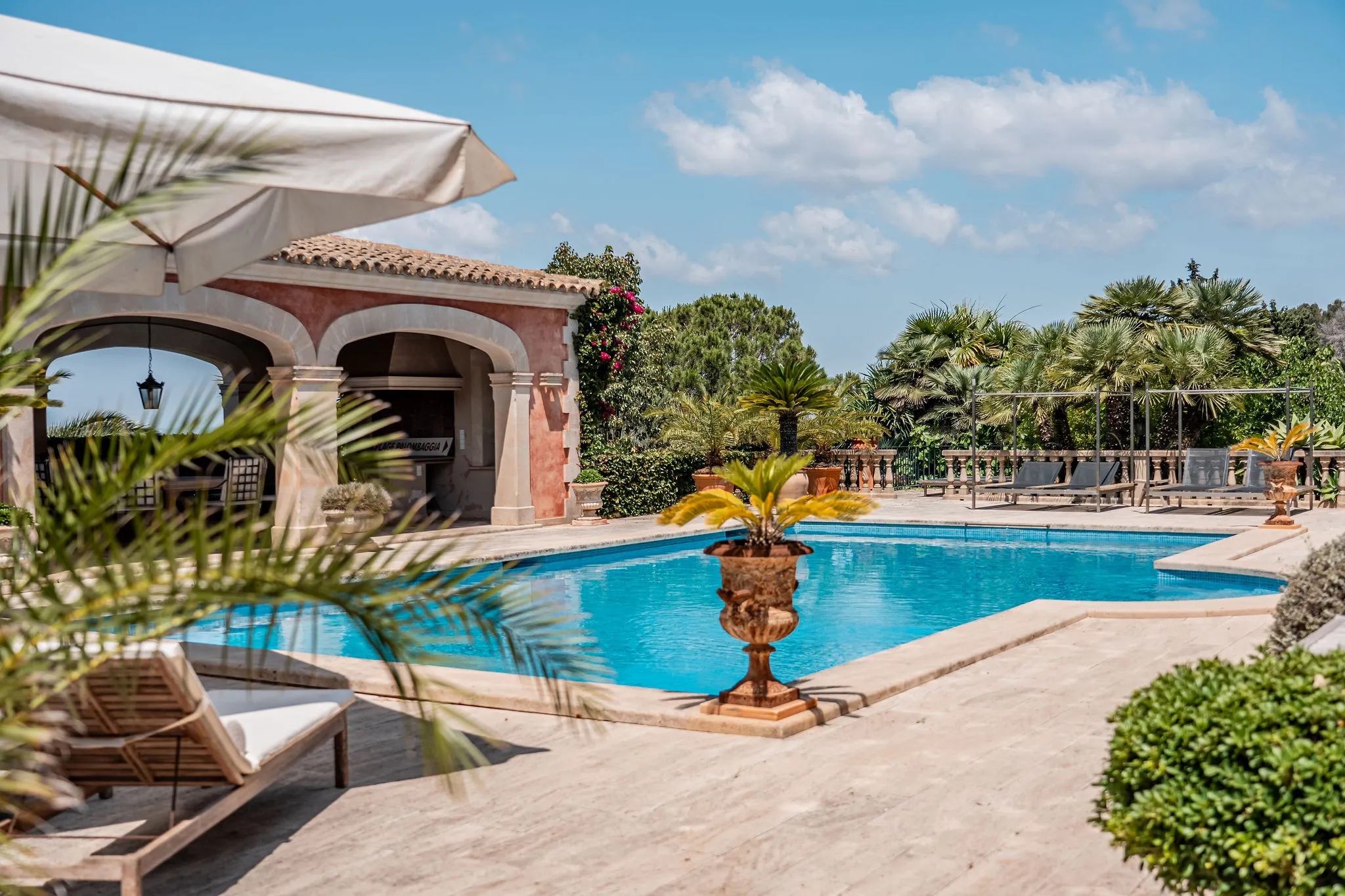 Uniek huis met mediterrane flair
en prachtig uitzicht-3