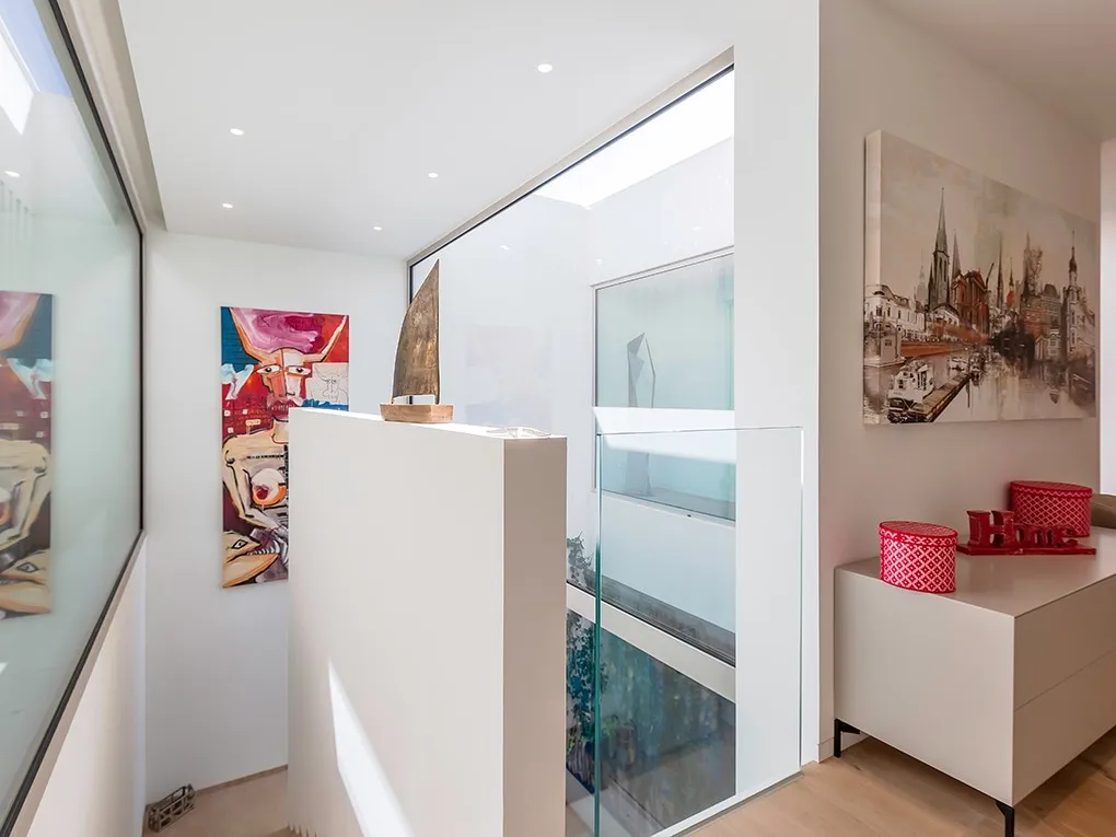 Moderna vila amb vista al mar en luxós complex residencial-17