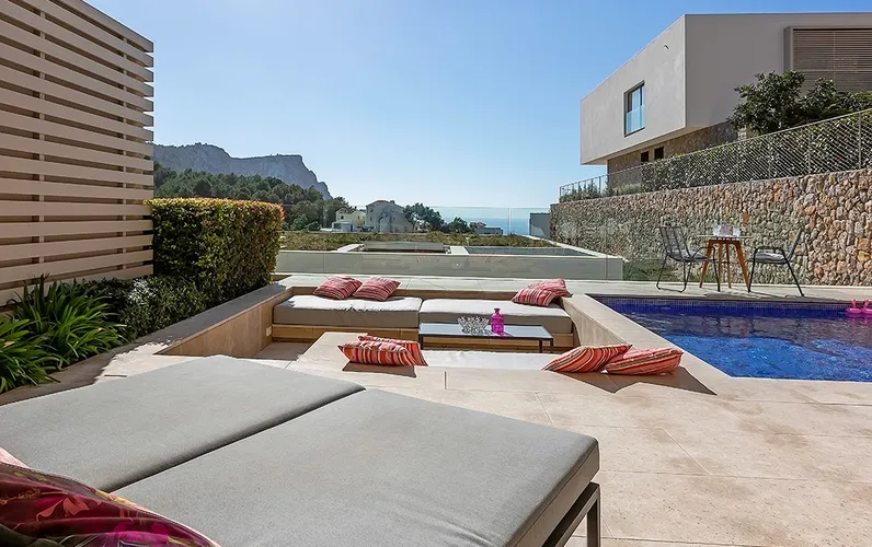 Modern Villa with sea views in luxurious residential complex