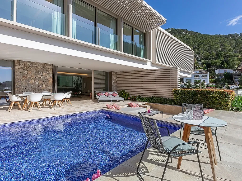 Villa moderna con vista sul mare in un complesso di lusso-2