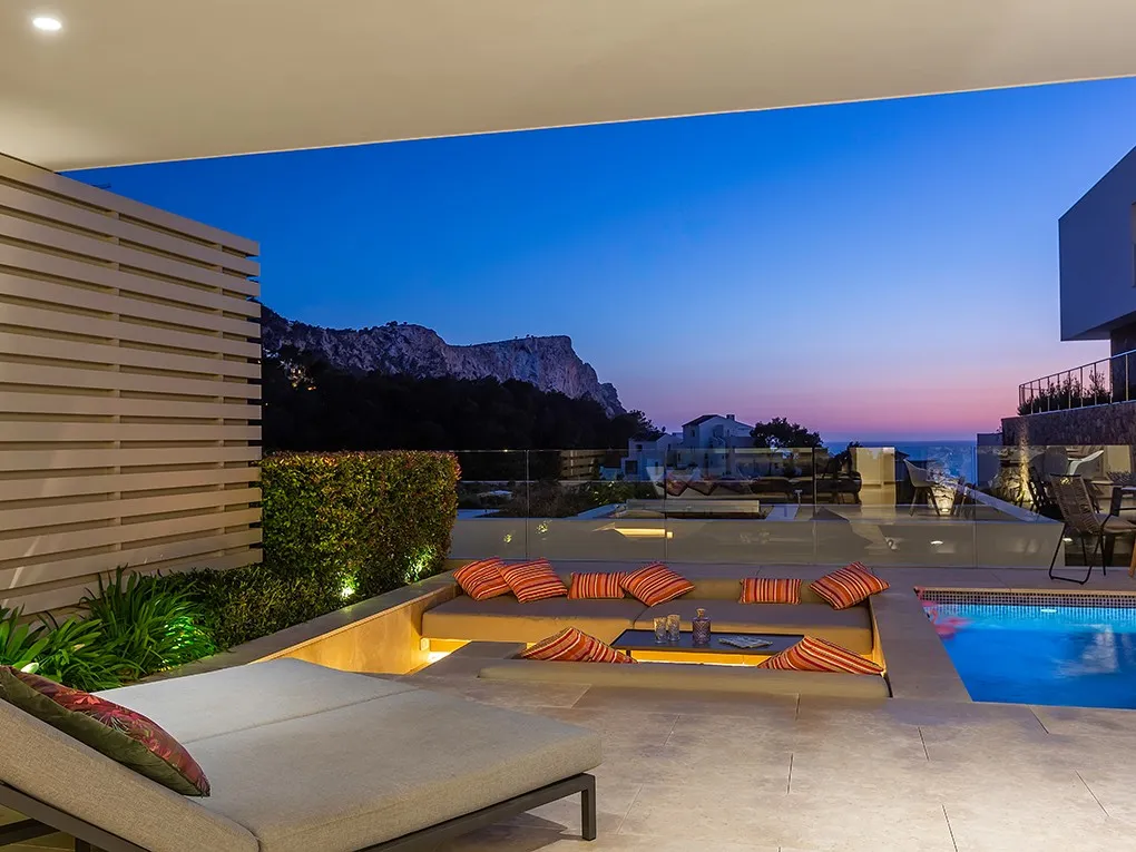 Moderna vila amb vista al mar en luxós complex residencial-15