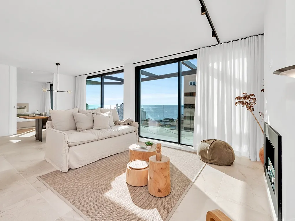 Sea view penthouse with private rooftop pool-2