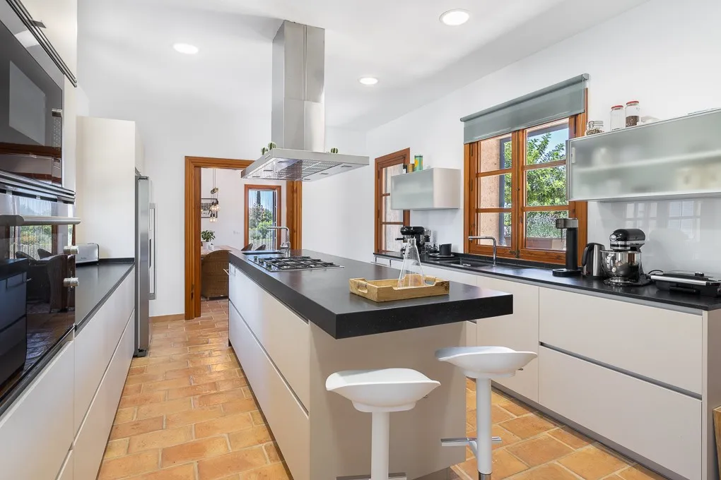 Idyllisk landsted i Alaró med unik udsigt-9