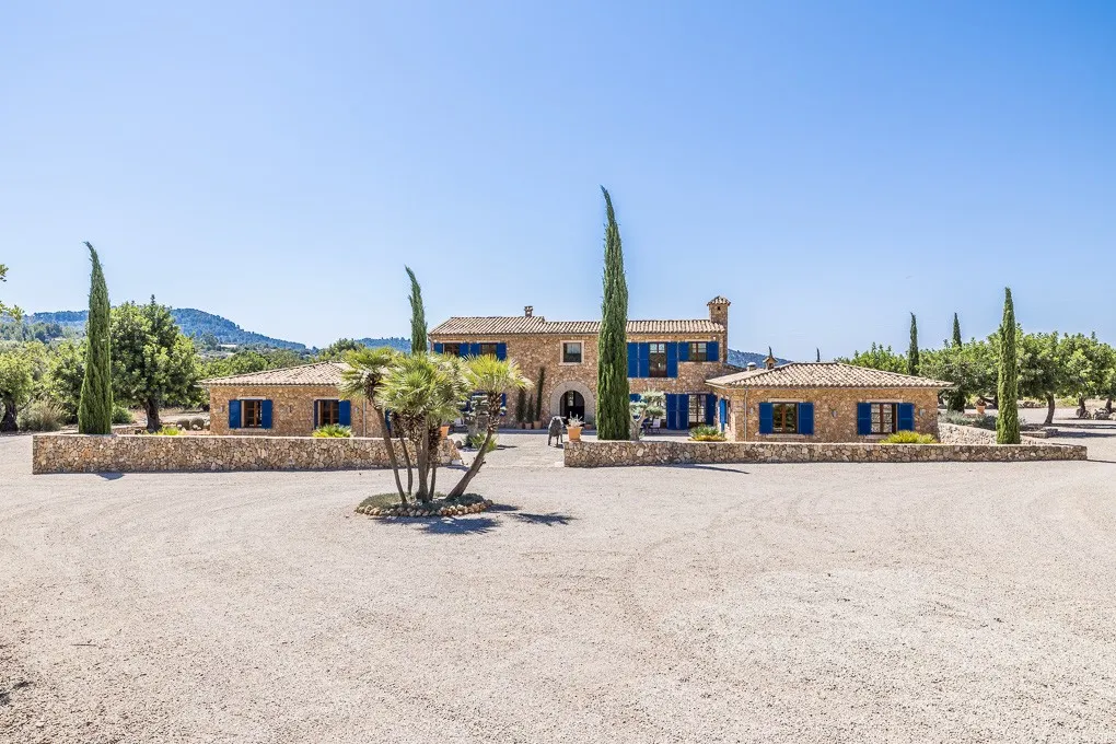 Idílica casa de campo en Alaró con vistas únicas-14