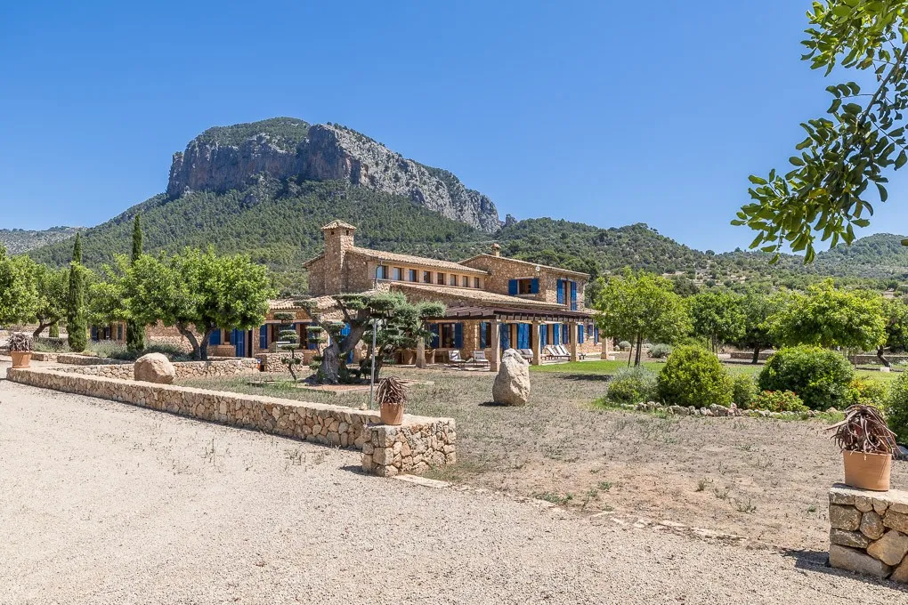 Idílica casa de campo en Alaró con vistas únicas-15
