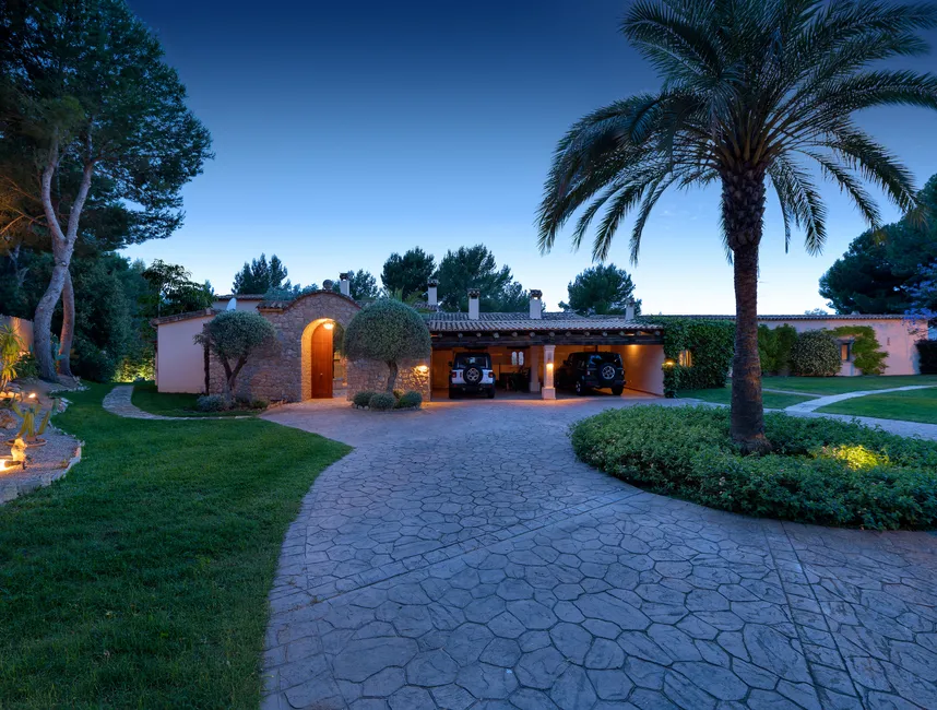 The ultimate family holiday villa in Santa Ponsa-25