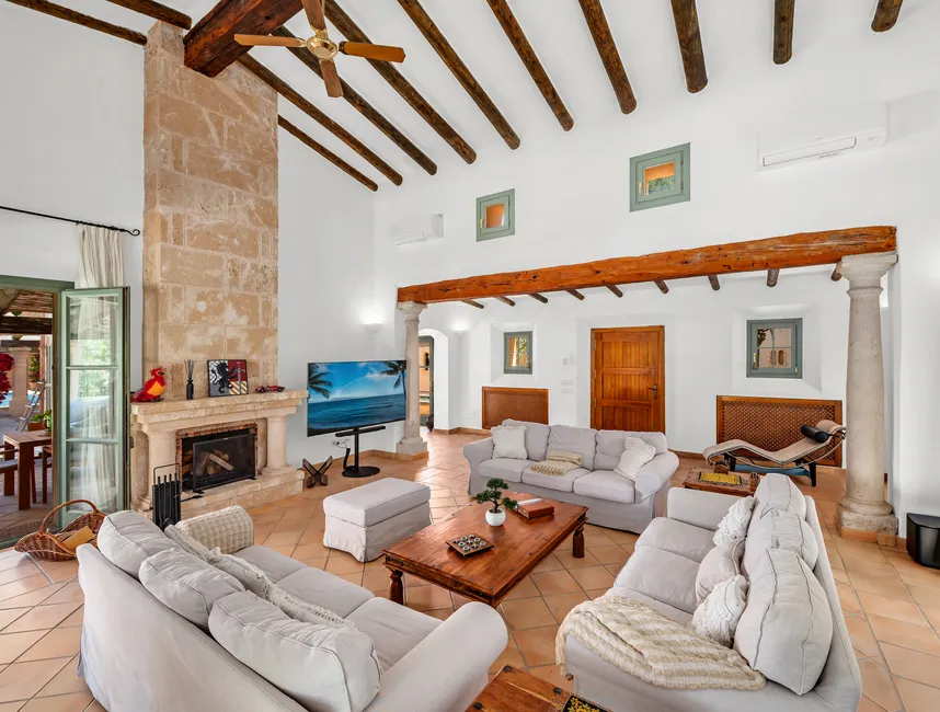The ultimate family holiday villa in Santa Ponsa-11