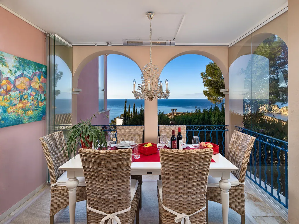 Elegante apartamento con vistas al mar y encanto mediterráneo en Nova Santa Ponsa-7