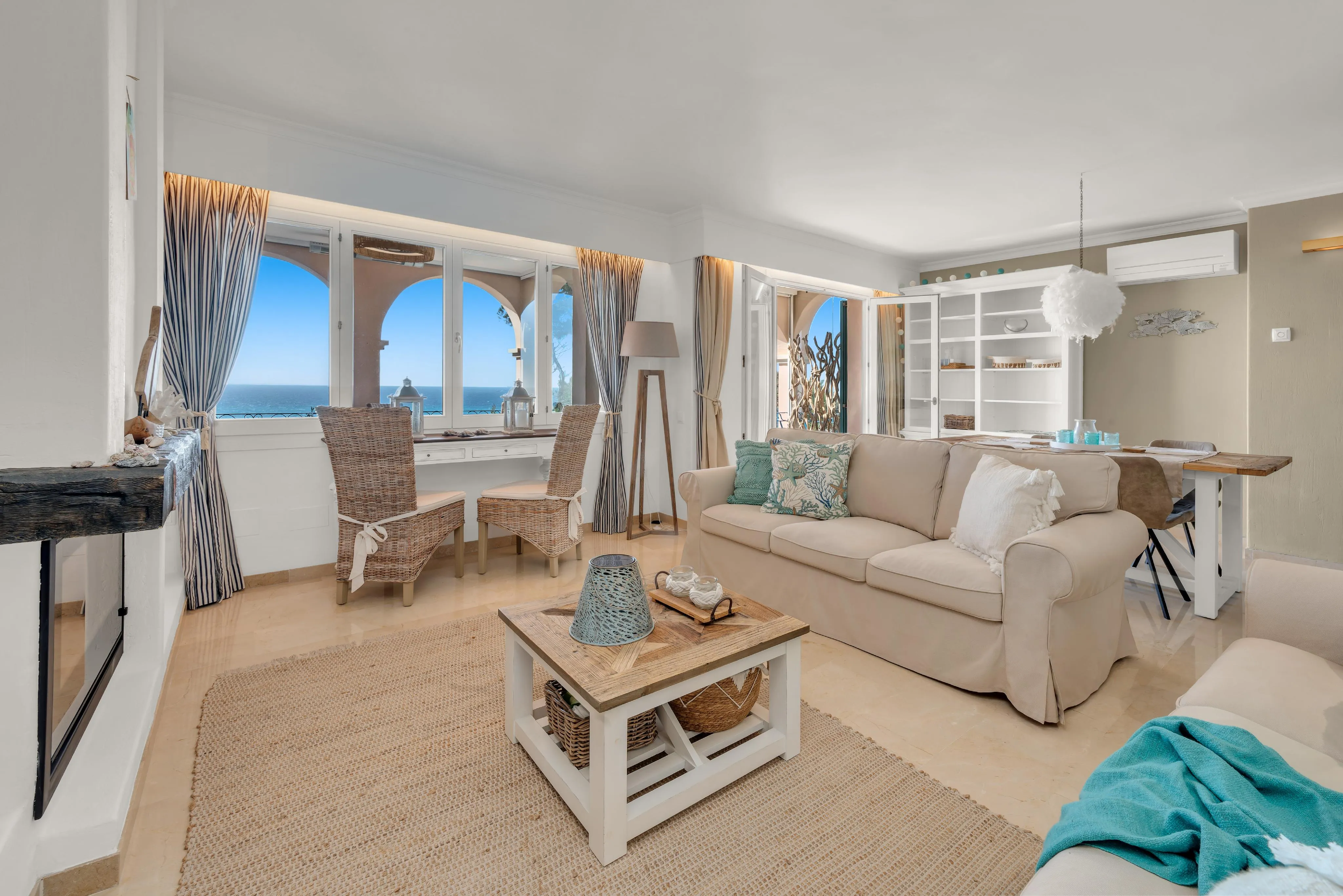 Elegant apartament amb vista al mar i encant mediterrani a Nova Santa Ponsa-3