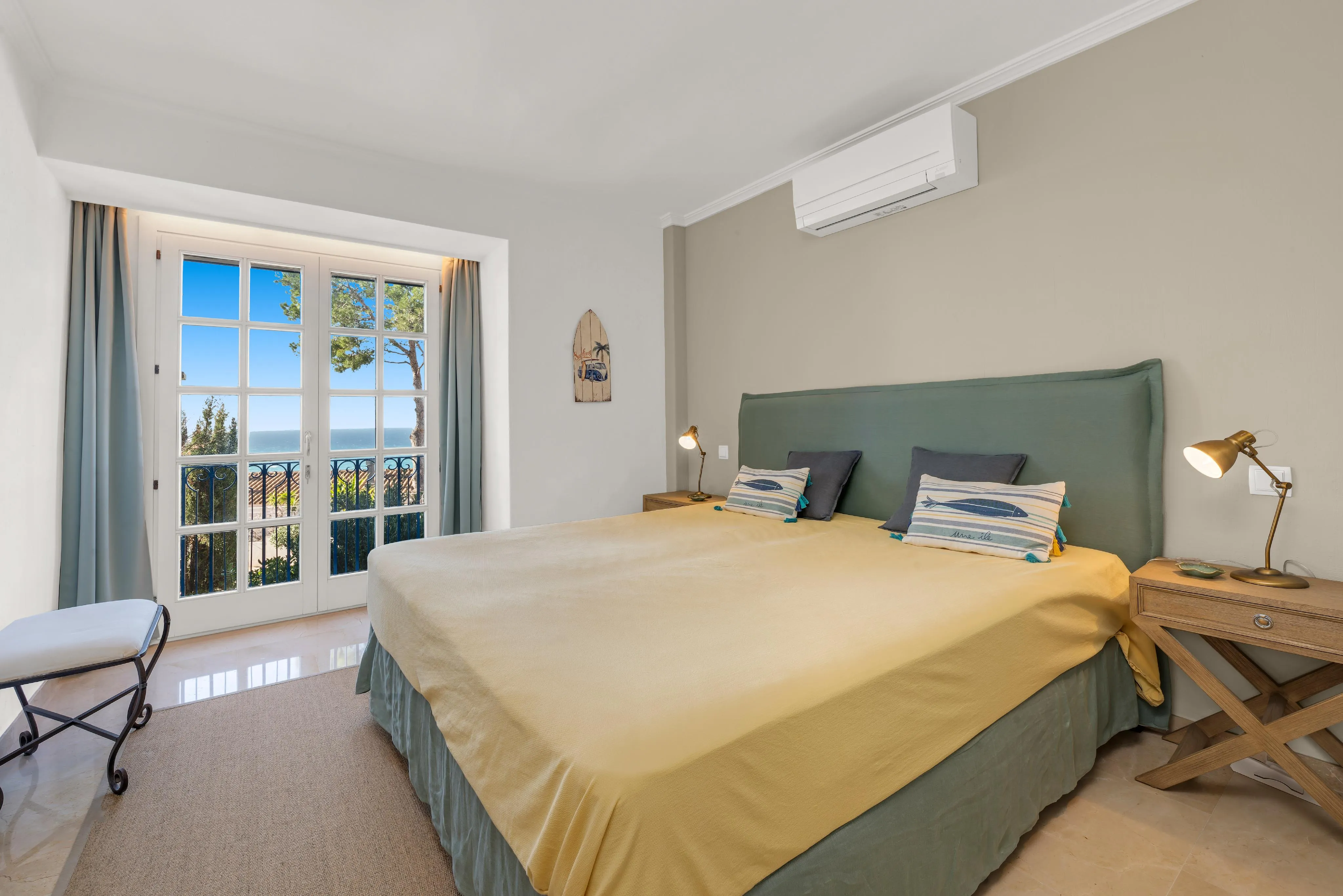 Stylish Sea-View Apartment with Mediterranean Flair in Nova Santa Ponsa-10