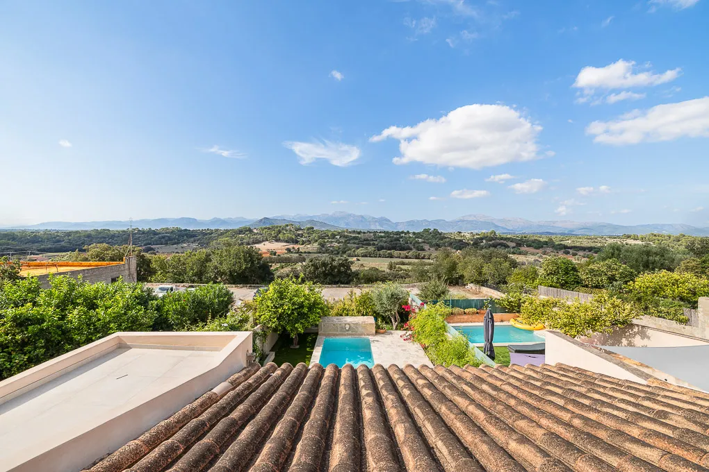 Dom na wsi z pięknym widokiem na okolicę-16