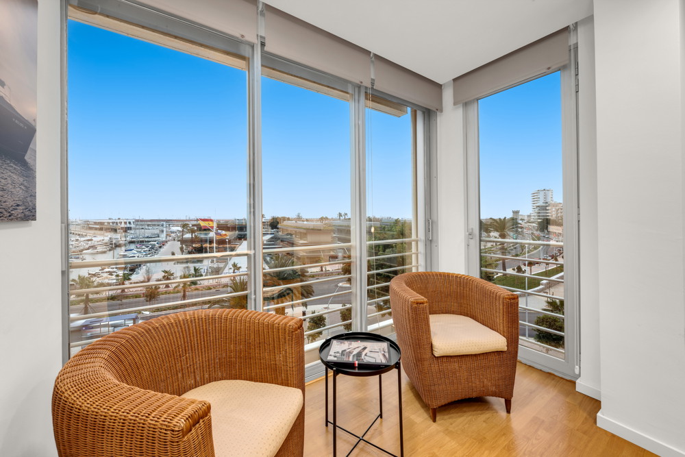 Prestige Immobilie nutzbar als Büro oder Wohnung mit spektakulärem Meerblick-5