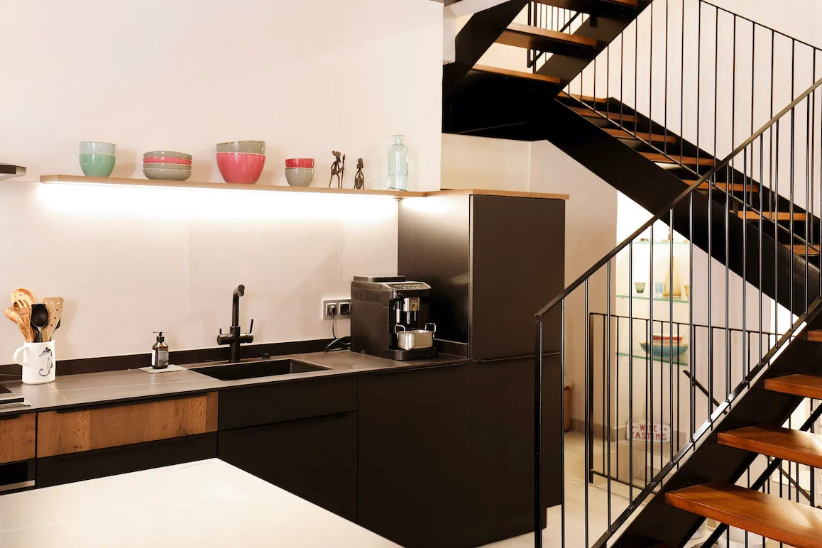 Casa de pueblo modernizada con terraza panorámica-6