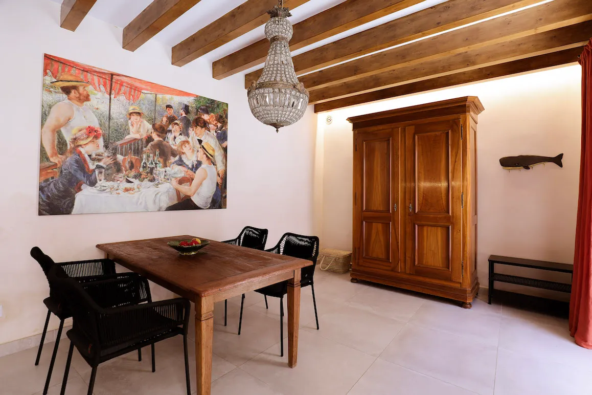 Casa de pueblo modernizada con terraza panorámica-4