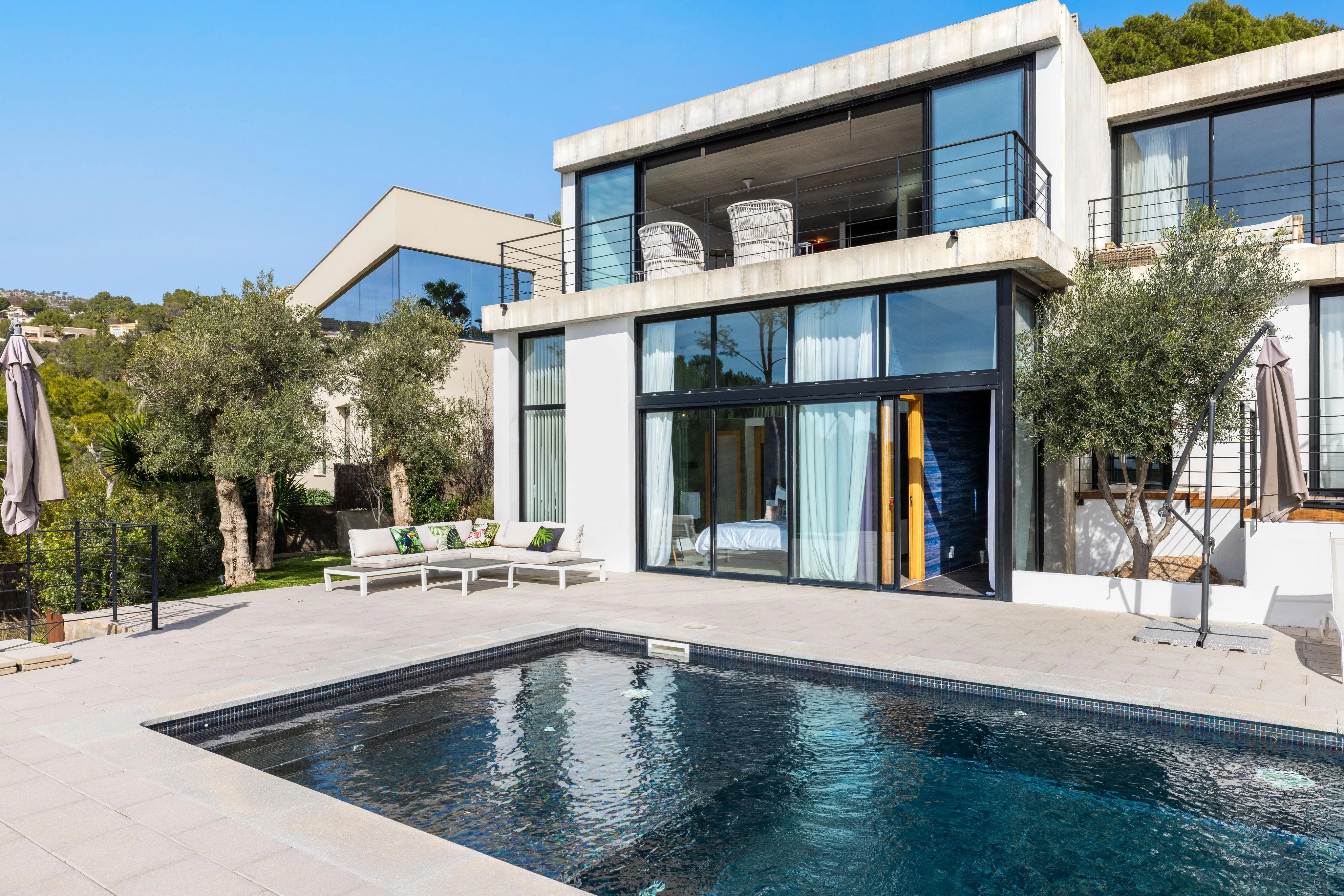 Ultra-modern halfvrijstaand huis aan de Costa de'n Blanes-21